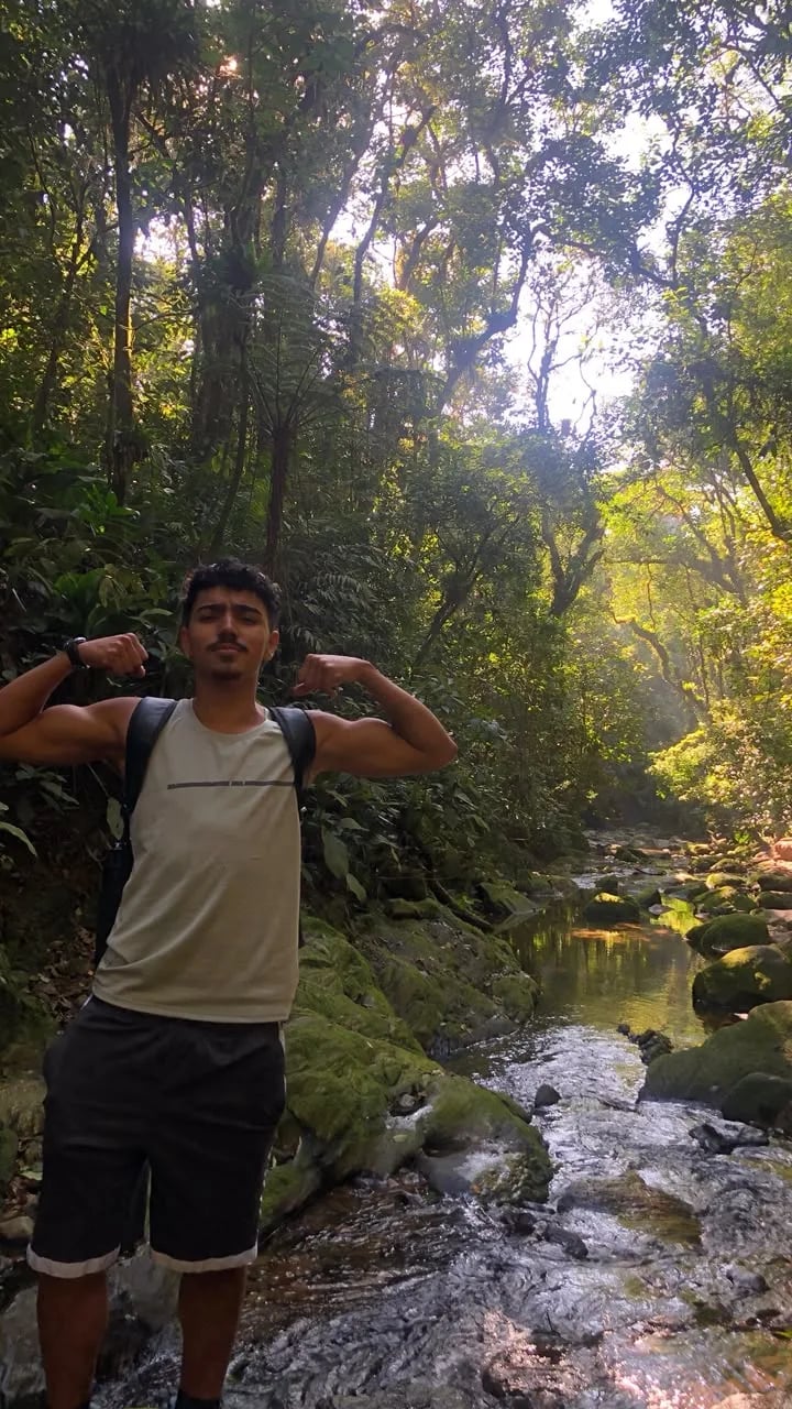 Victor, da Technofy, em uma trilha na Mata Atlântica